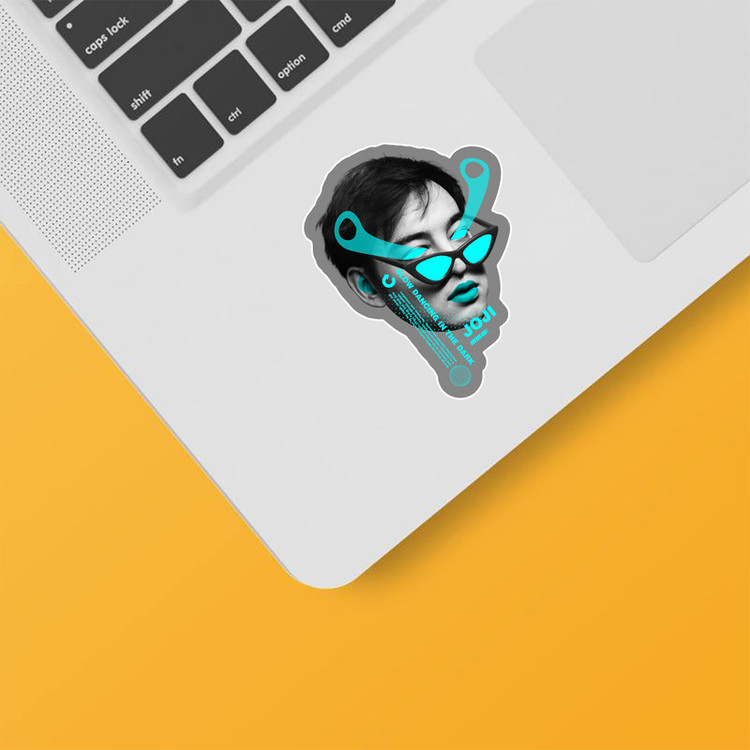 استیکر لپ تاپ و موبایل بووم طرح موزیسین مدل joji کد BM56