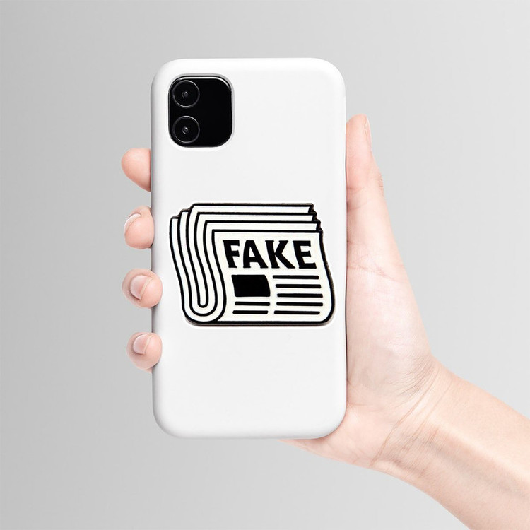استیکر لپ تاپ و موبایل بووم طرح Fake News کد BM38