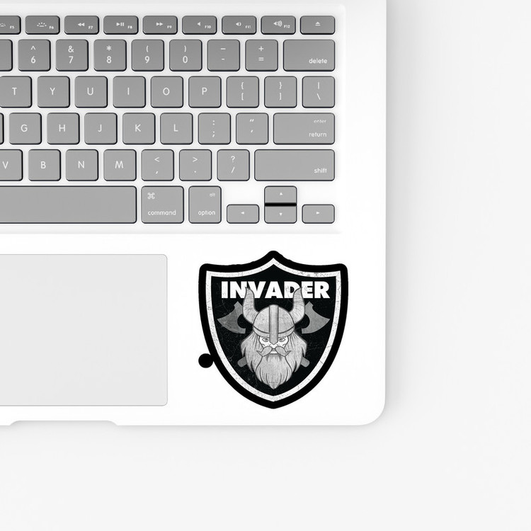 استیکر لپ تاپ و موبایل بووم طرح سریال Vikings مدل Invader کد LB82